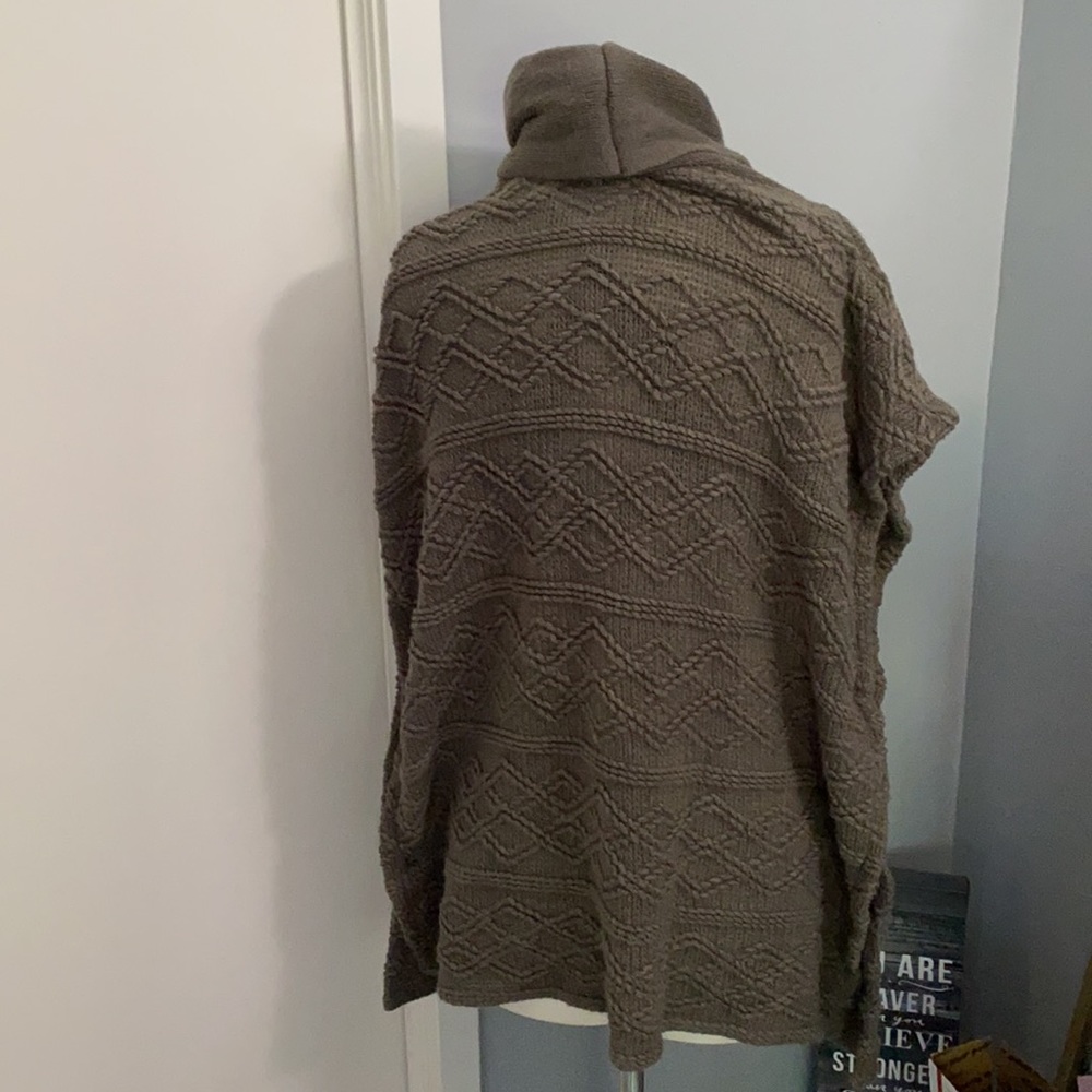 ‼️CLOSET CLOSING‼️ - Picture 4 of 5